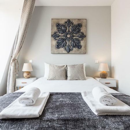 Rossio Penthouse Three-Bedroom Apartment W/ River View And Parking - By Lu Holidays Lisboa Kültér fotó