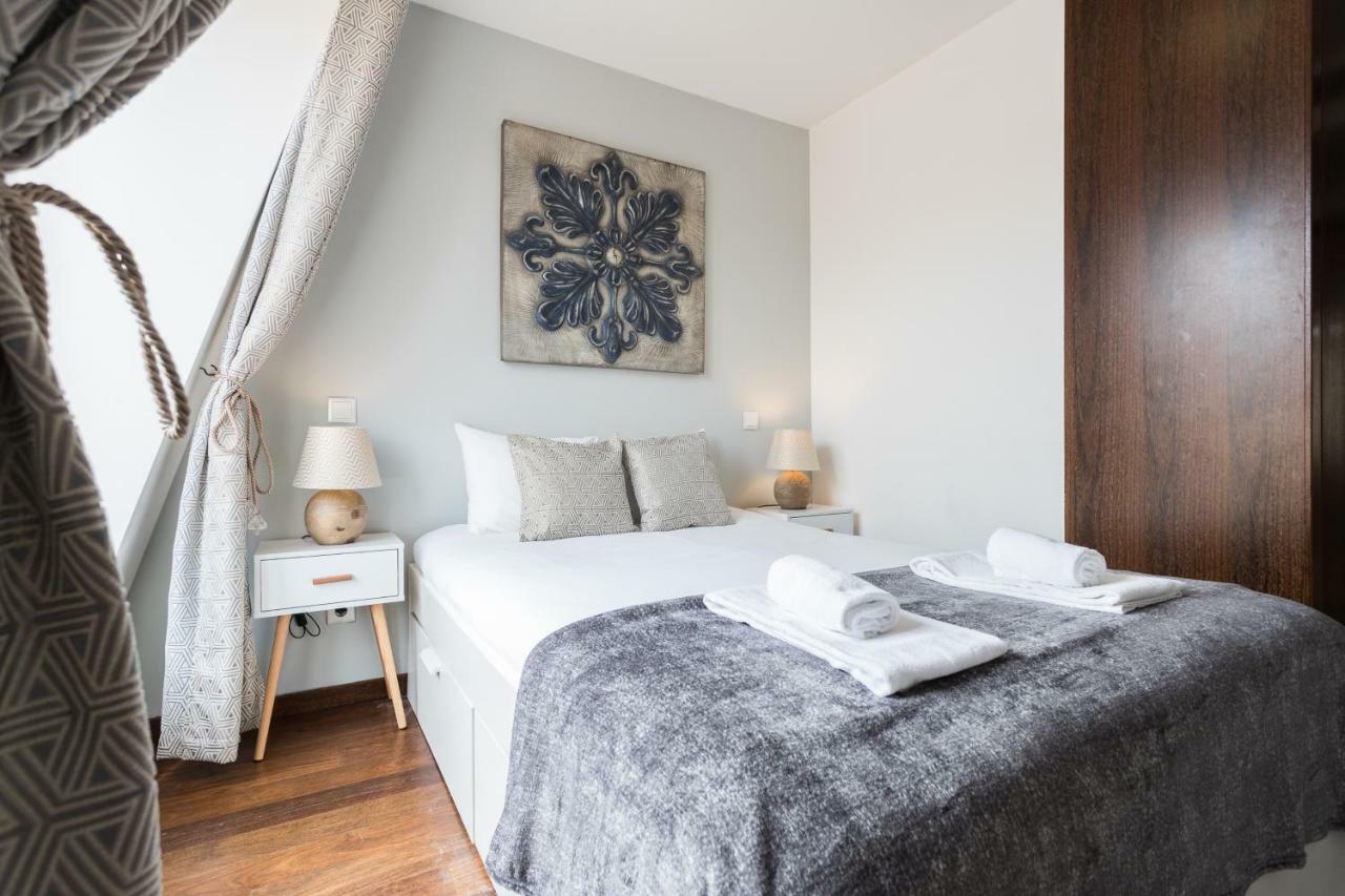 Rossio Penthouse Three-Bedroom Apartment W/ River View And Parking - By Lu Holidays Lisboa Kültér fotó